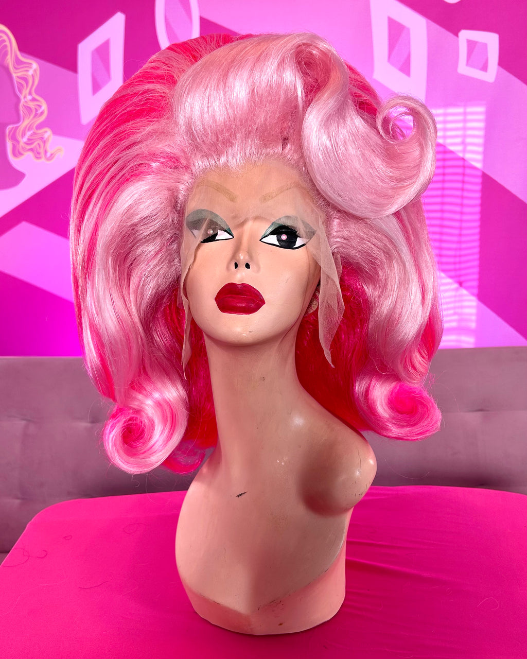 AS SEEN ON YOUTUBE: PINK PIT STOP WIG (SYNTHETIC)