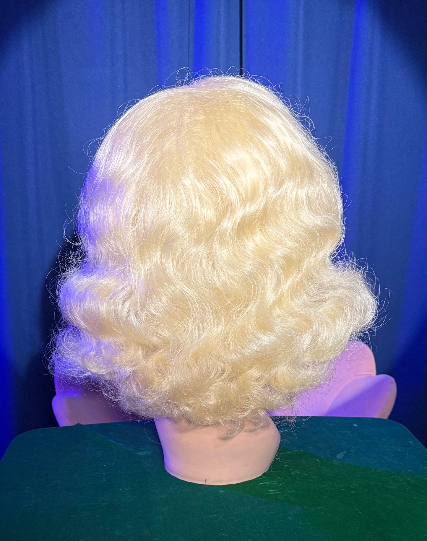 AS SEEN ON YOUTUBE: ANNA ANNA NICOLE!