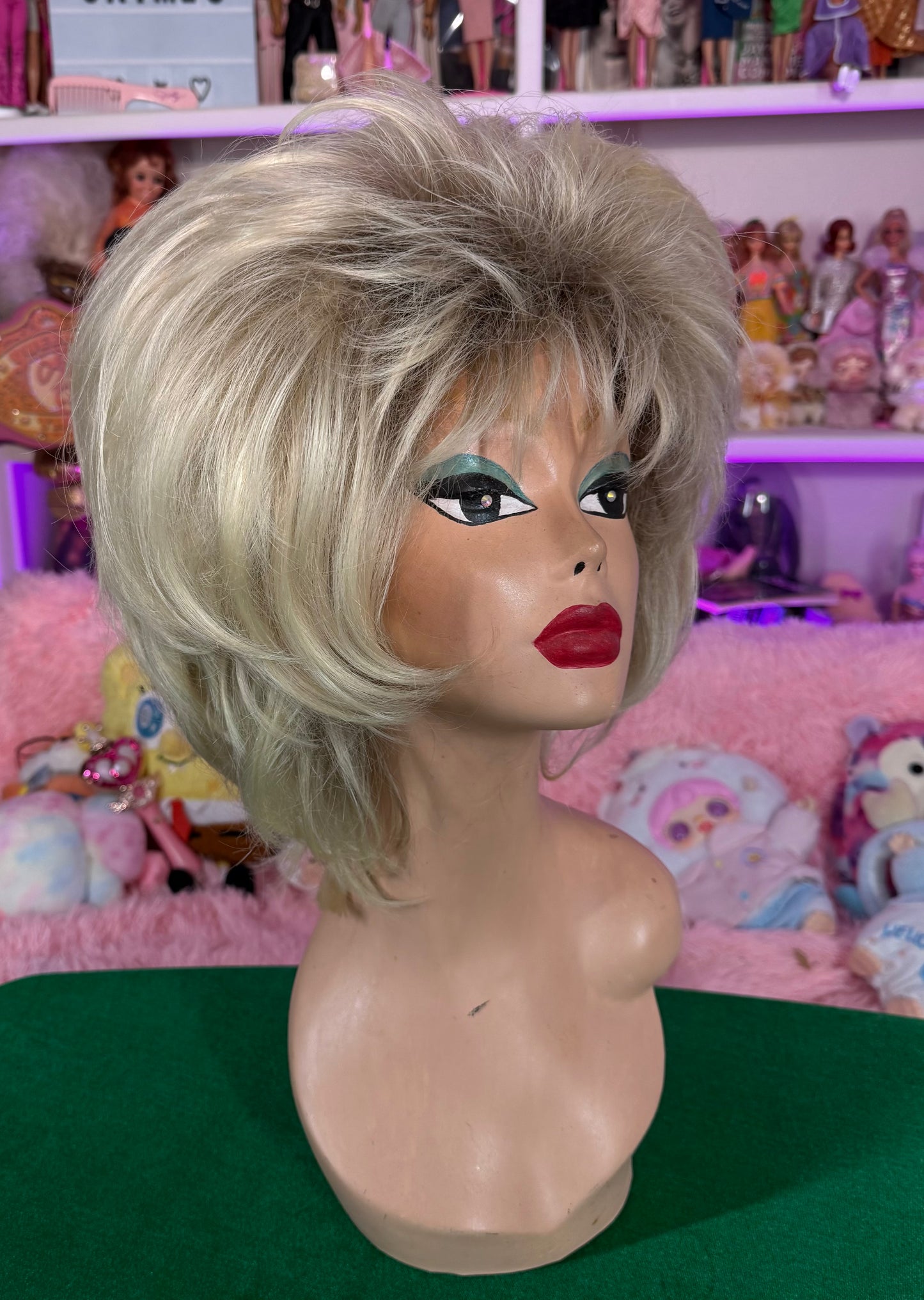 JAYMES WORN WIG: VISTA DEL MAR