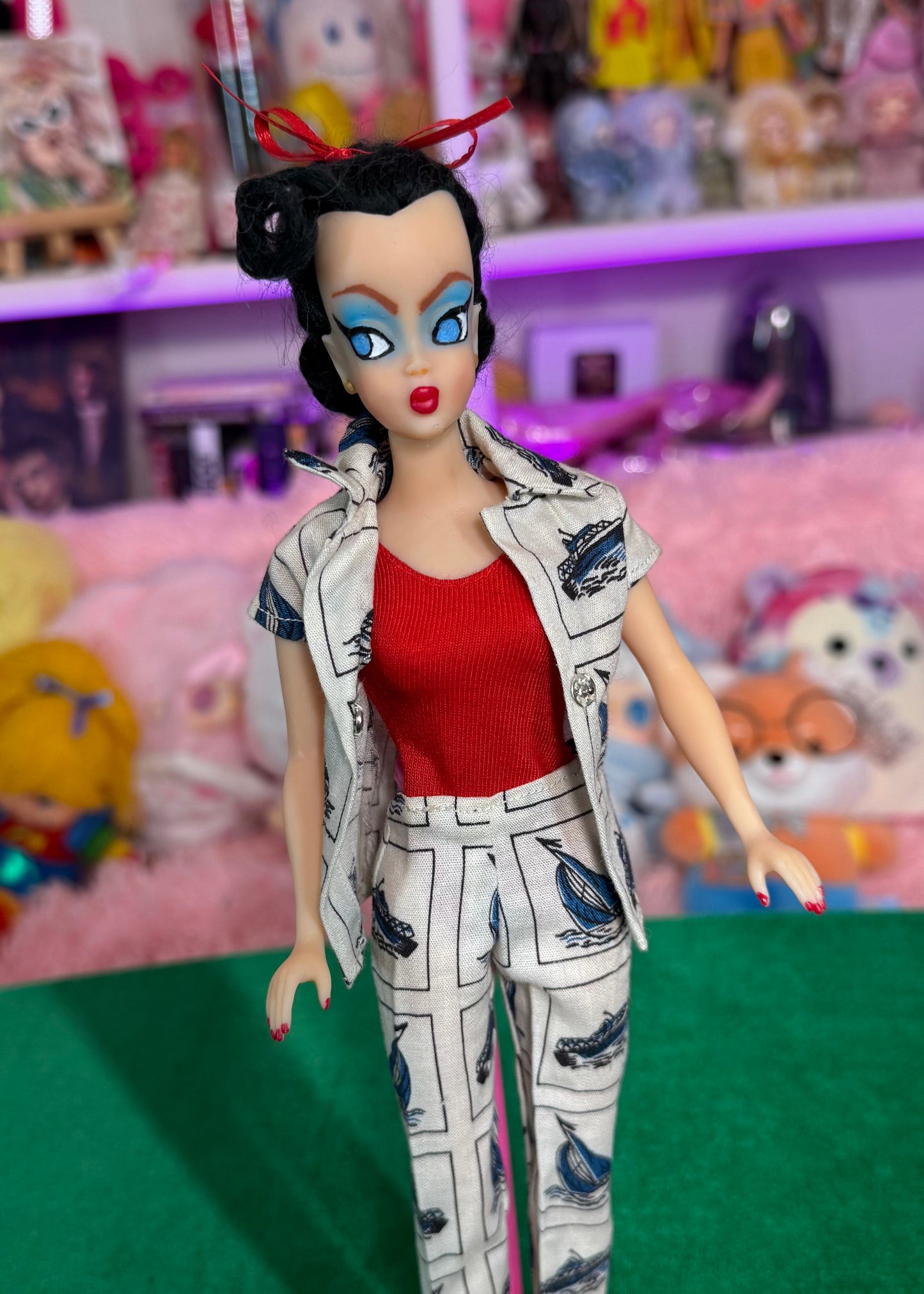 VAVA VOOM DOLL (RAVEN) PINUP PRO COLLECTION