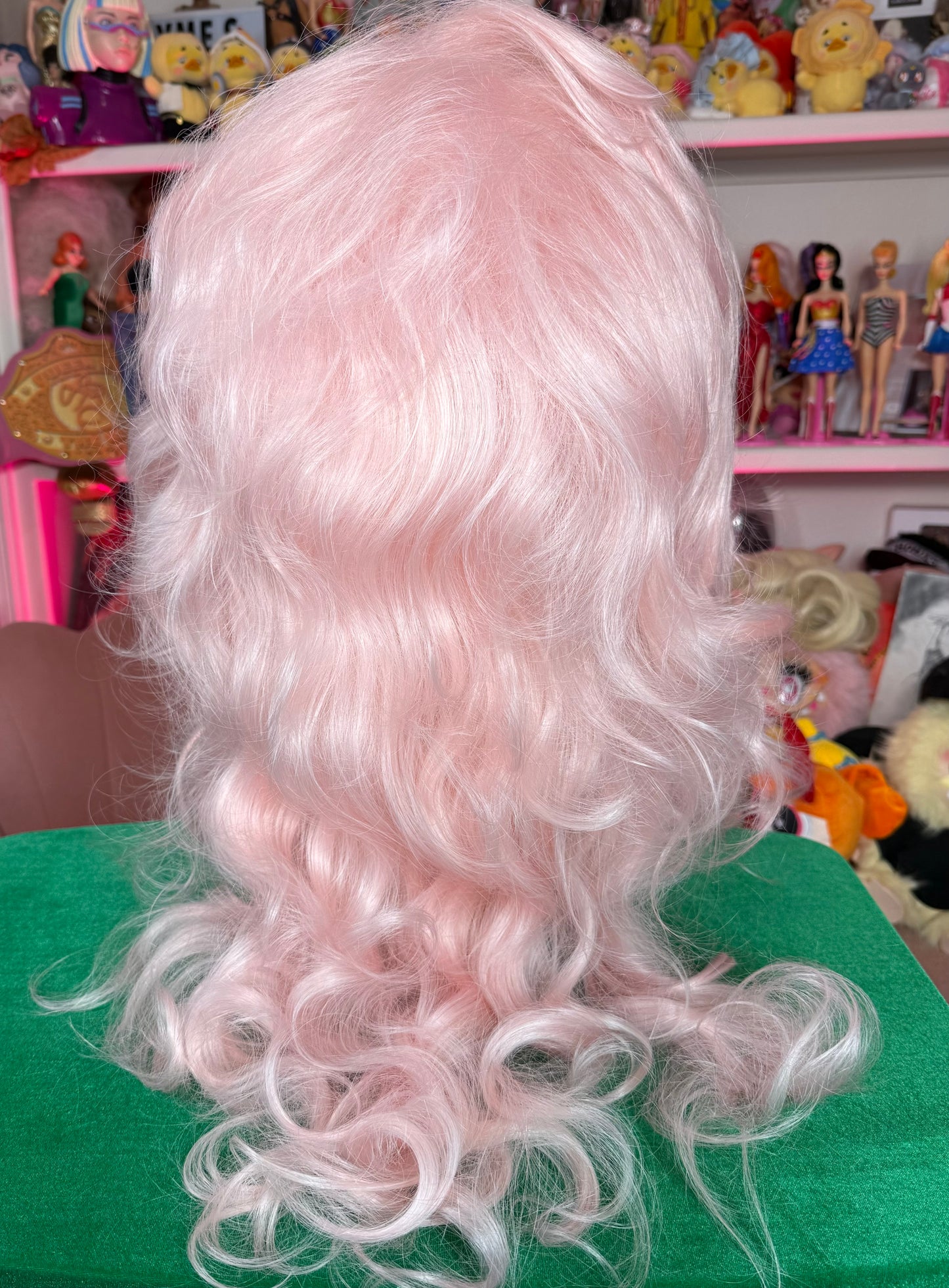 AS SEEN ON YOUTUBE: HOLOGLAM