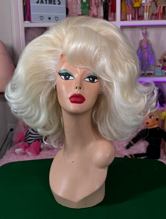 AS SEEN ON YOUTUBE: JAYNE CIRCA 1964
