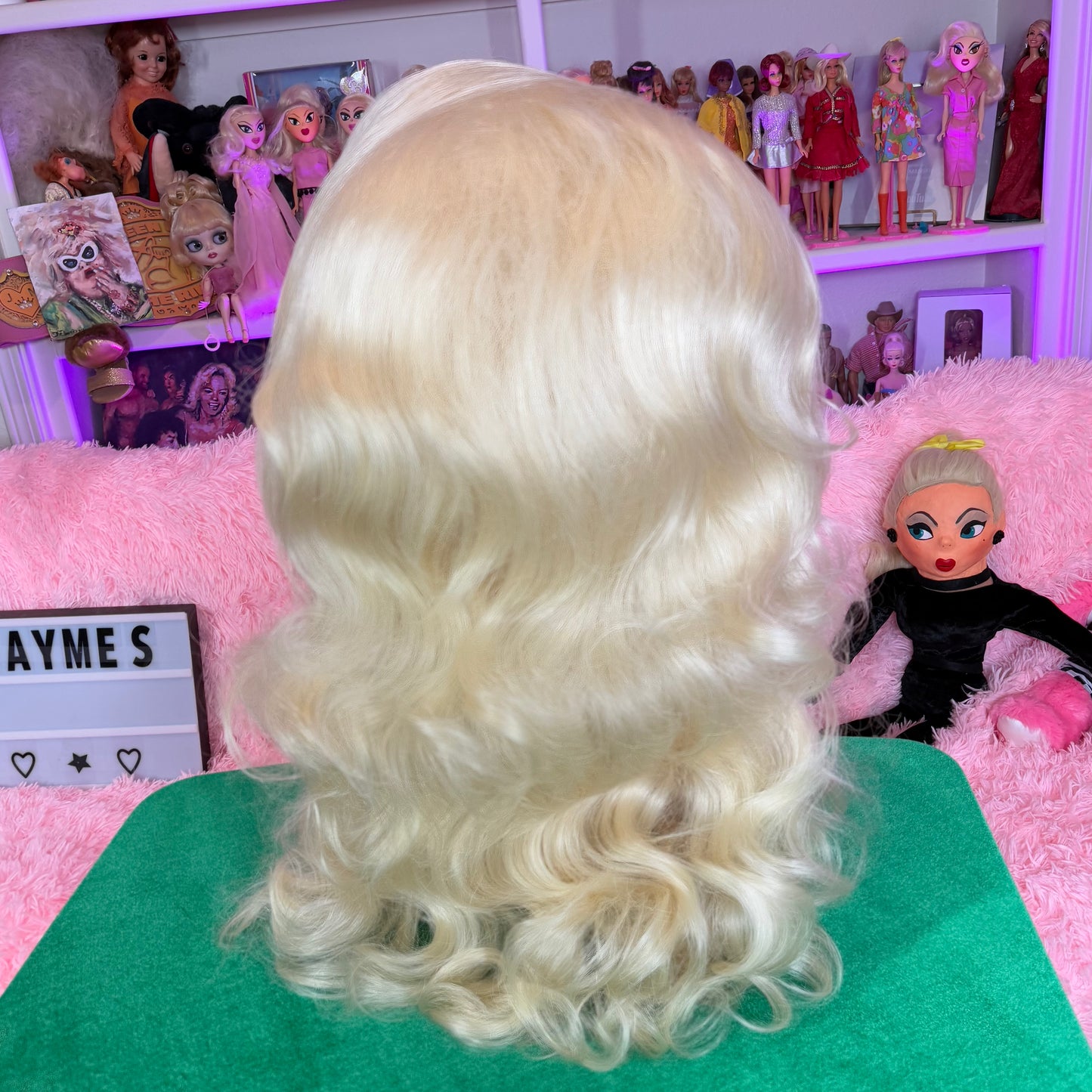 AS SEEN ON YOUTUBE: BREATHTAKING BABETTE
