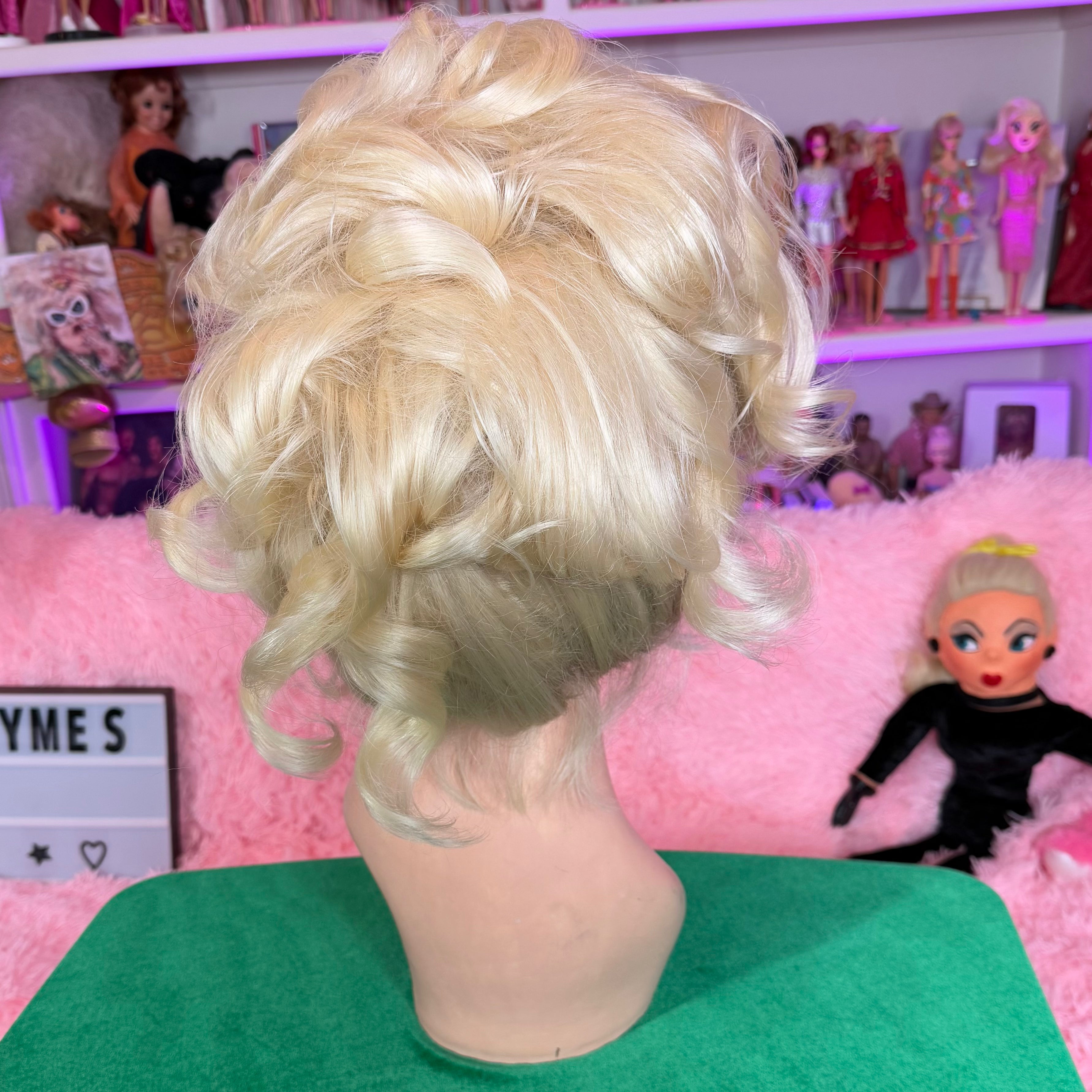 AS SEEN ON YOUTUBE: GLAMELA MESSY BUN