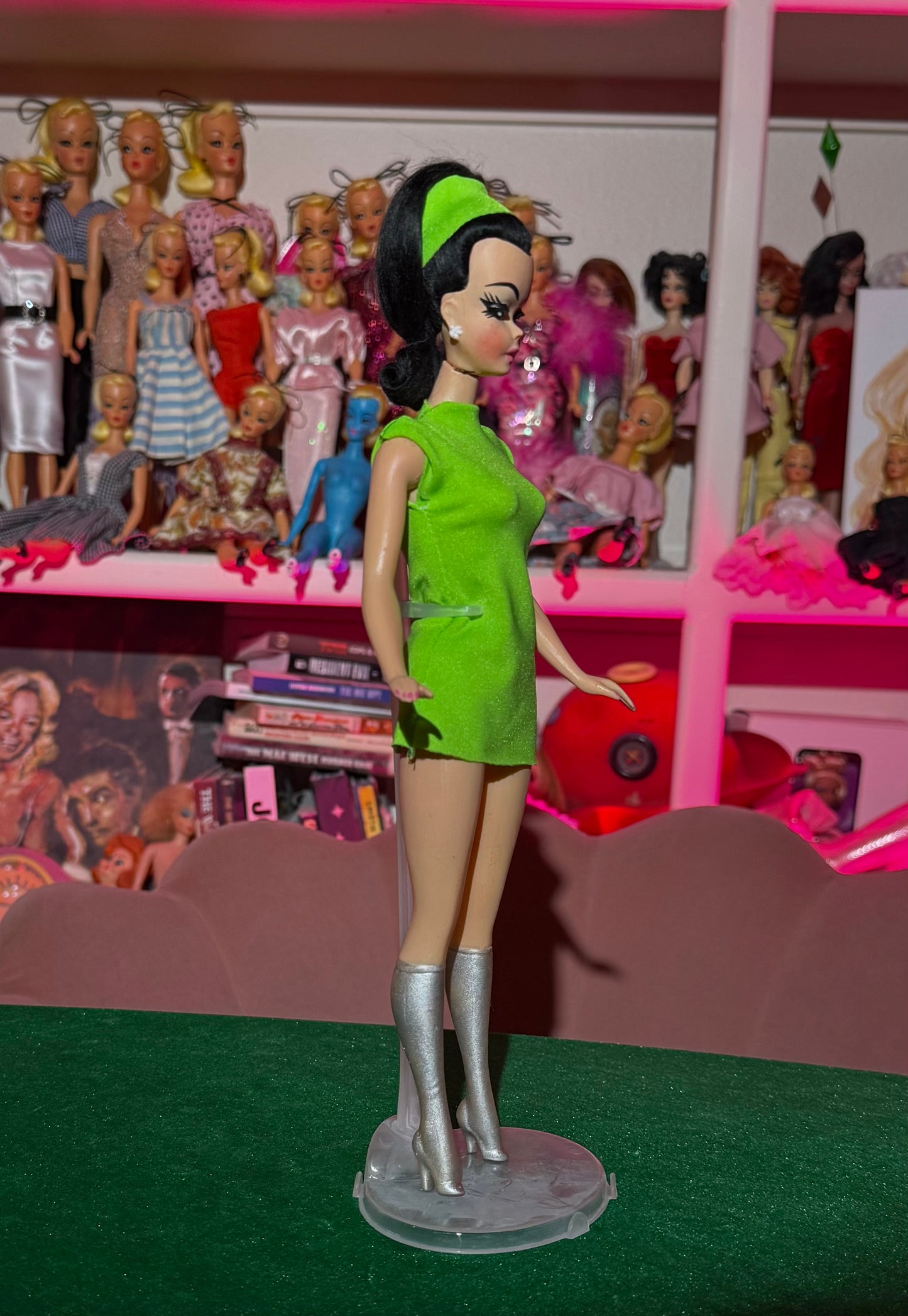 MISS MOD DOLL MODERN VINTAGE COLLECTION