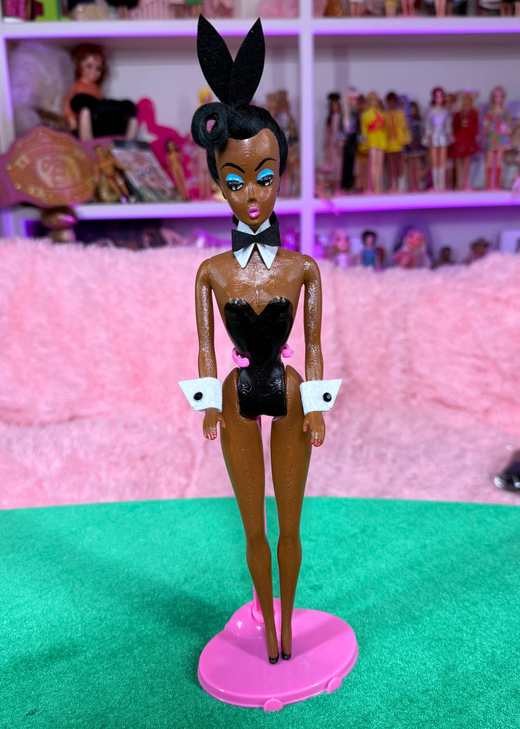 HUNNY BUNNY (RAVEN PONYTAIL)