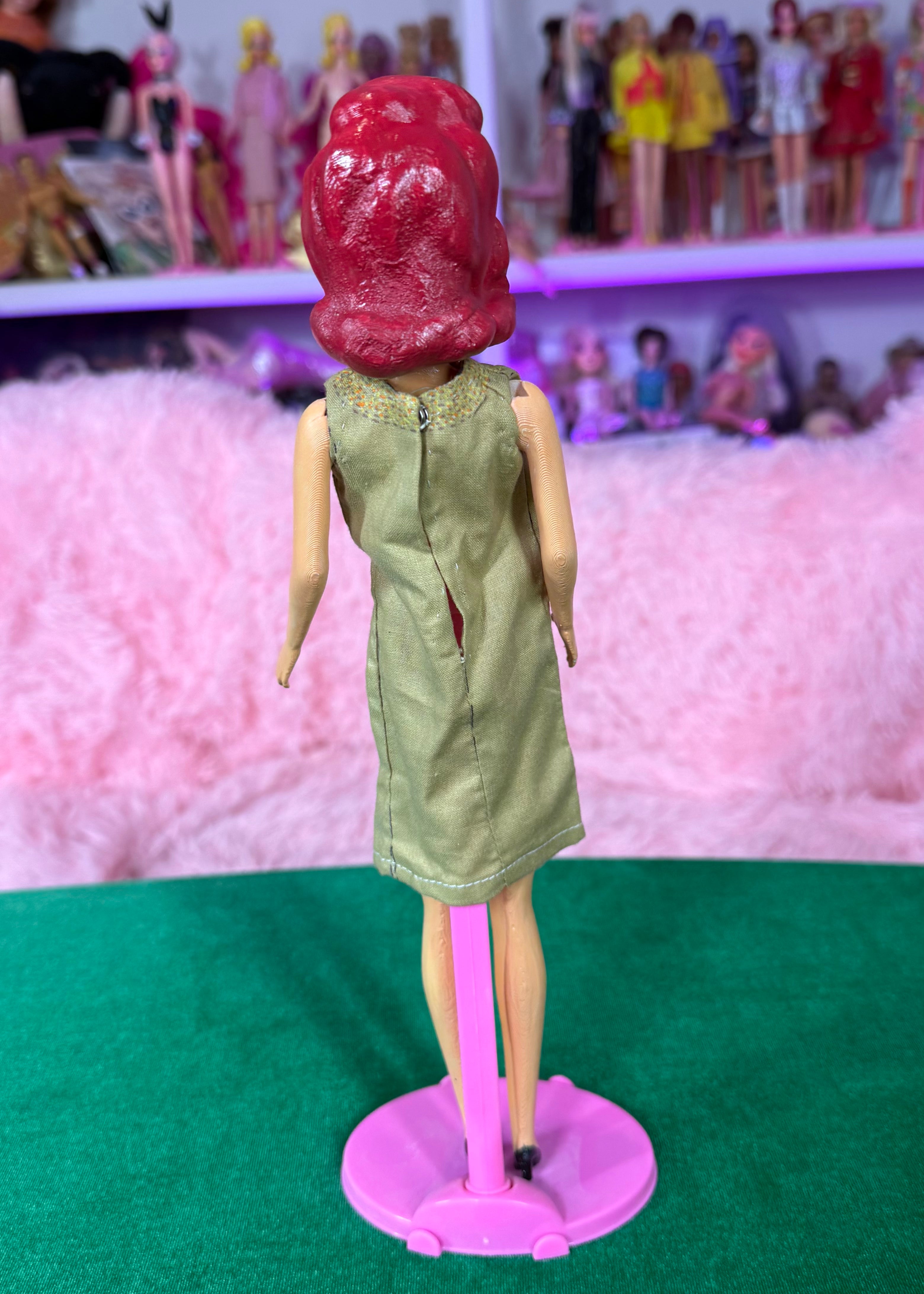 VA VA VOOM DOLL(RED VAMP)