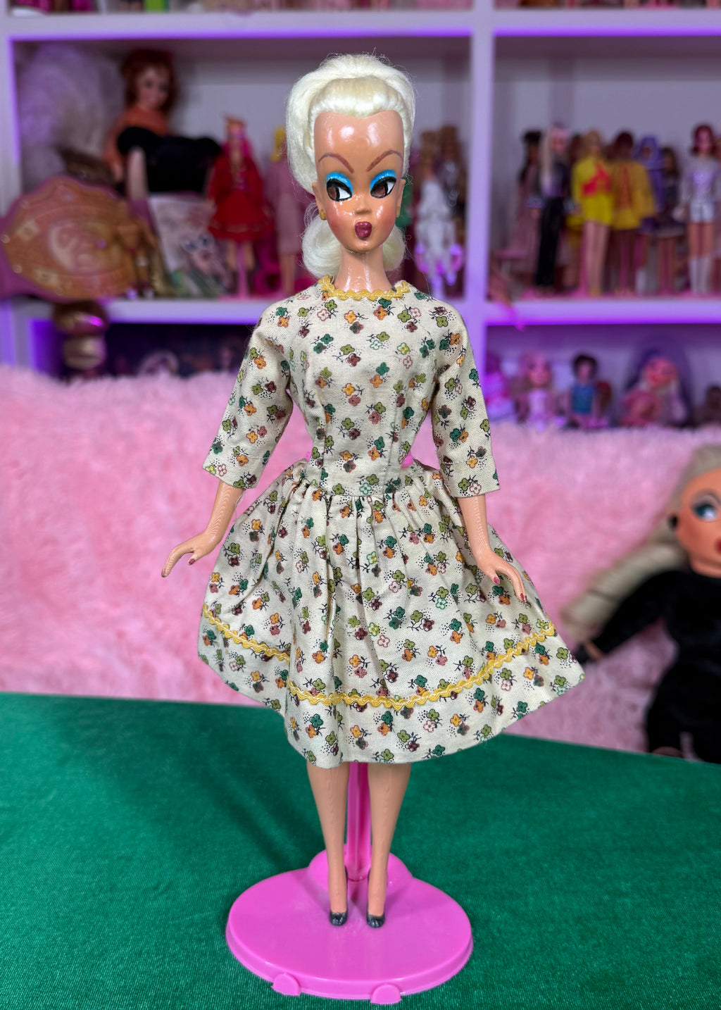 VAVA VOOM DOLL (12 INCH BLONDE PONYTAIL)