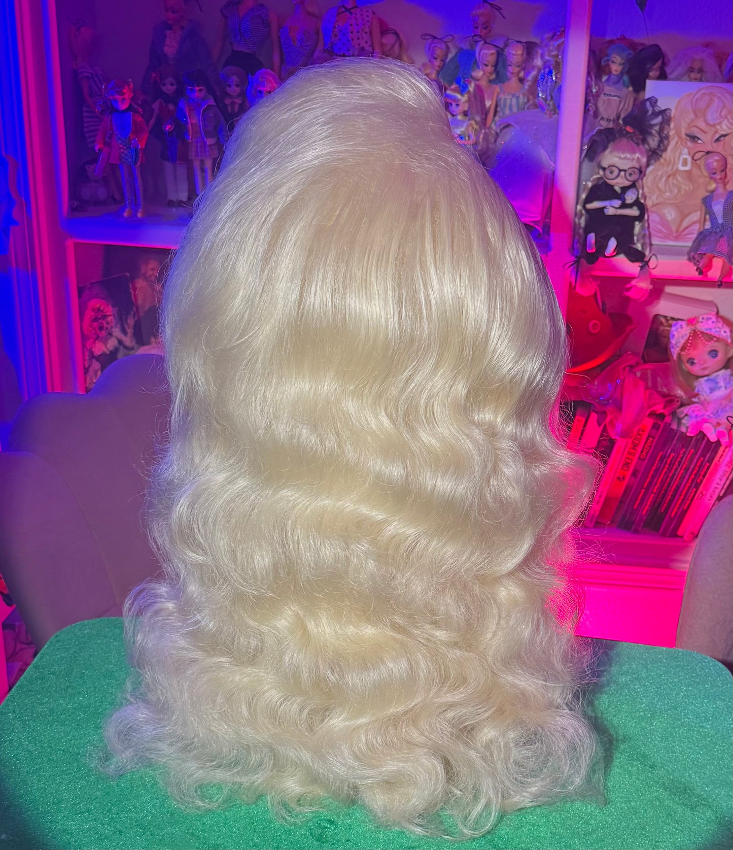 BURLESQUE BEAUTY