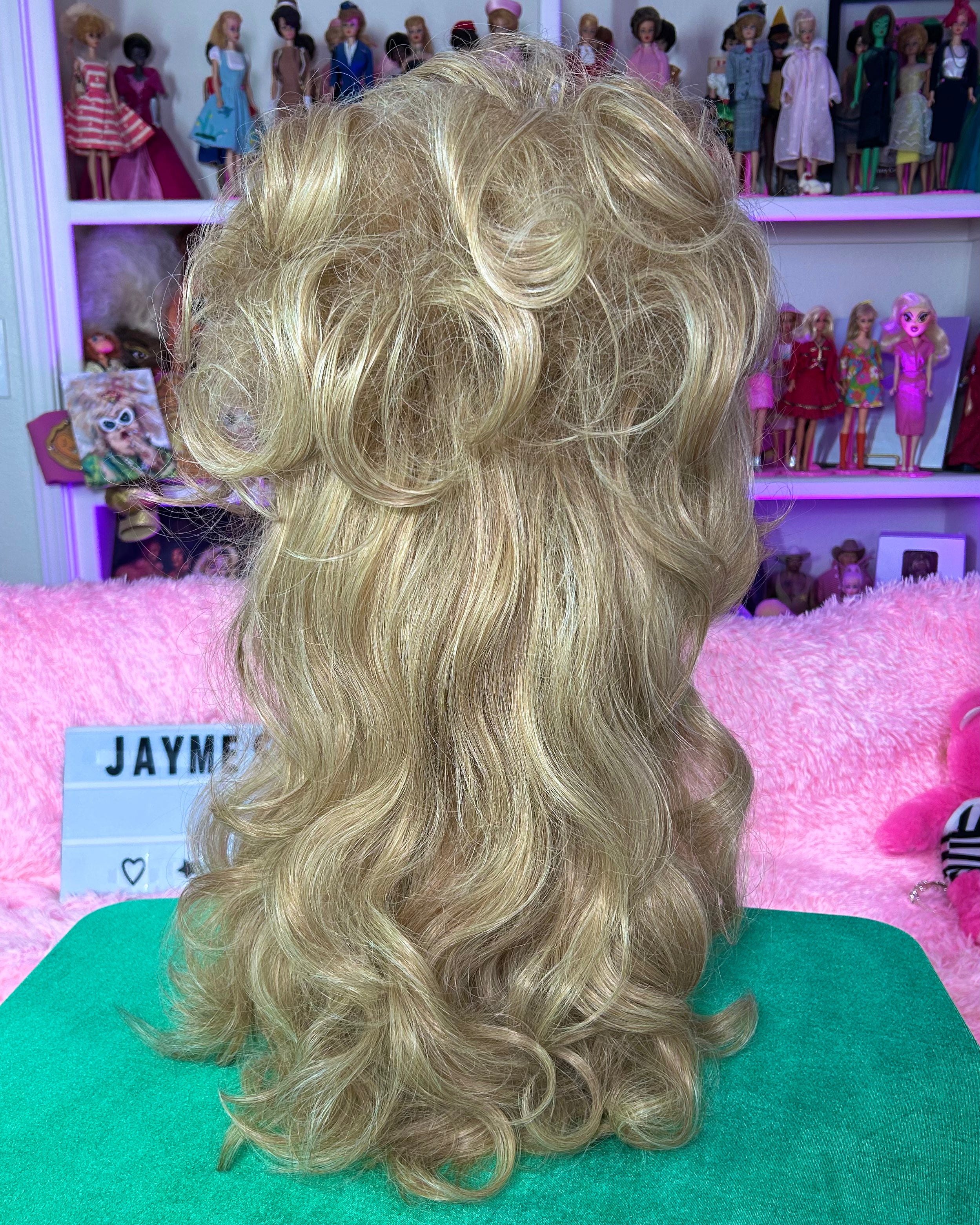 DIE WITH A SMILE (PREMIUM WIG)