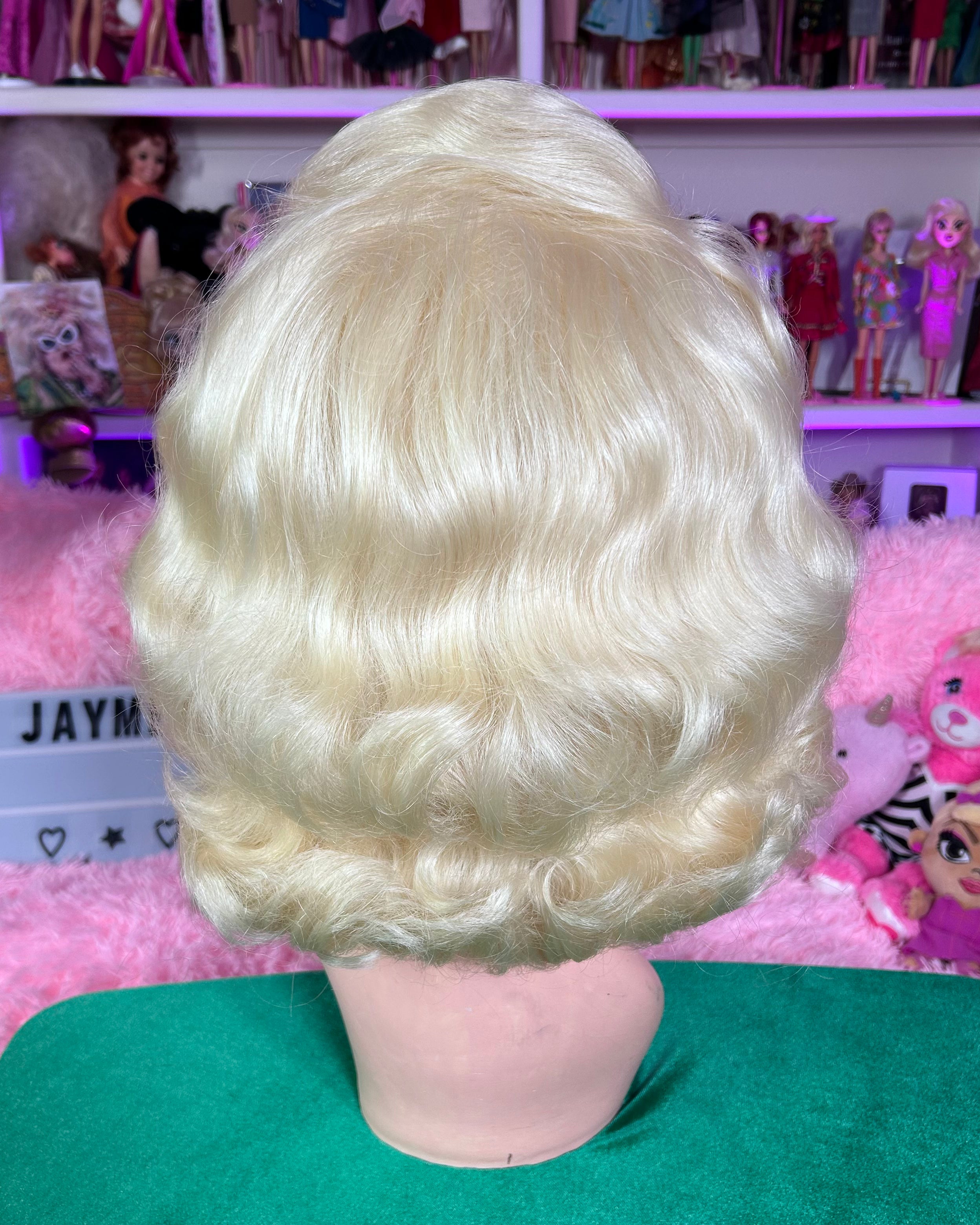 PREMIUM BOMBSHELL (PREMIUM WIG)