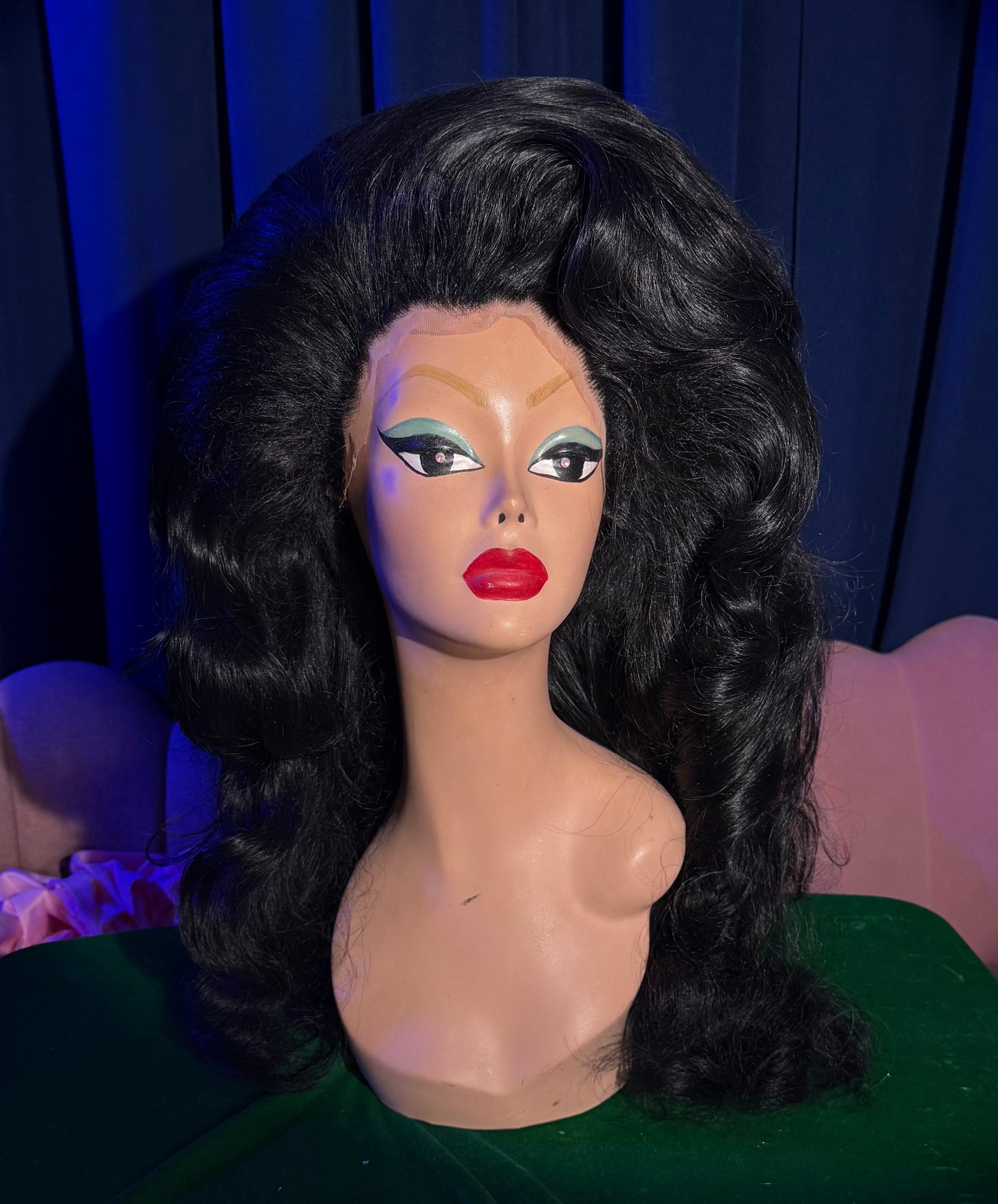 AS SEEN ON YOUTUBE: SCANDALOUS BOUFFANT