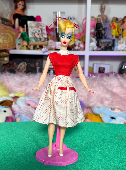 (VA VA VOOM DOLL (GOLD) CLASSIQUE BODY