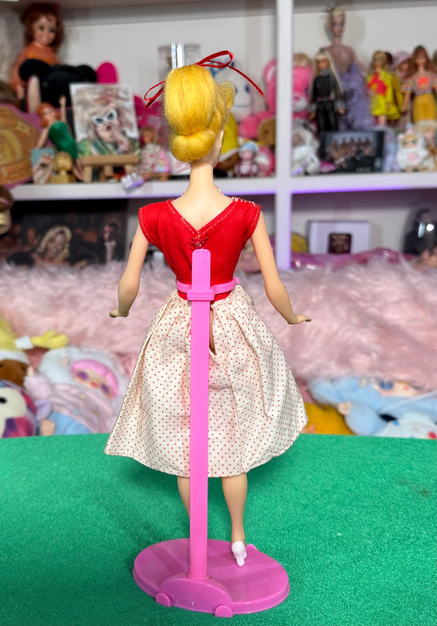 (VA VA VOOM DOLL (GOLD) CLASSIQUE BODY
