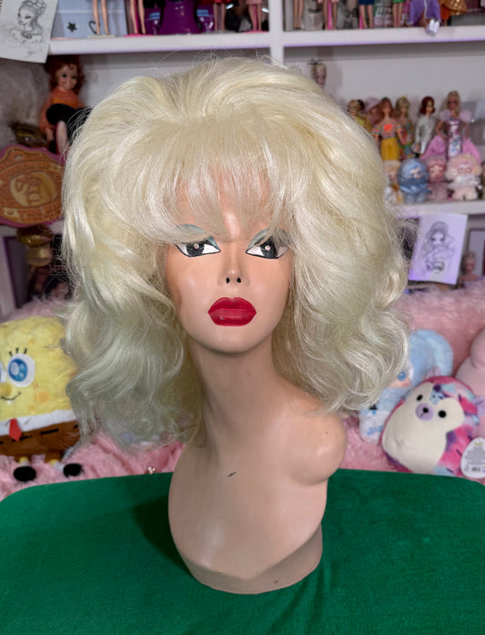 AS SEEN ON YOUTUBE: AUNT DOLLY