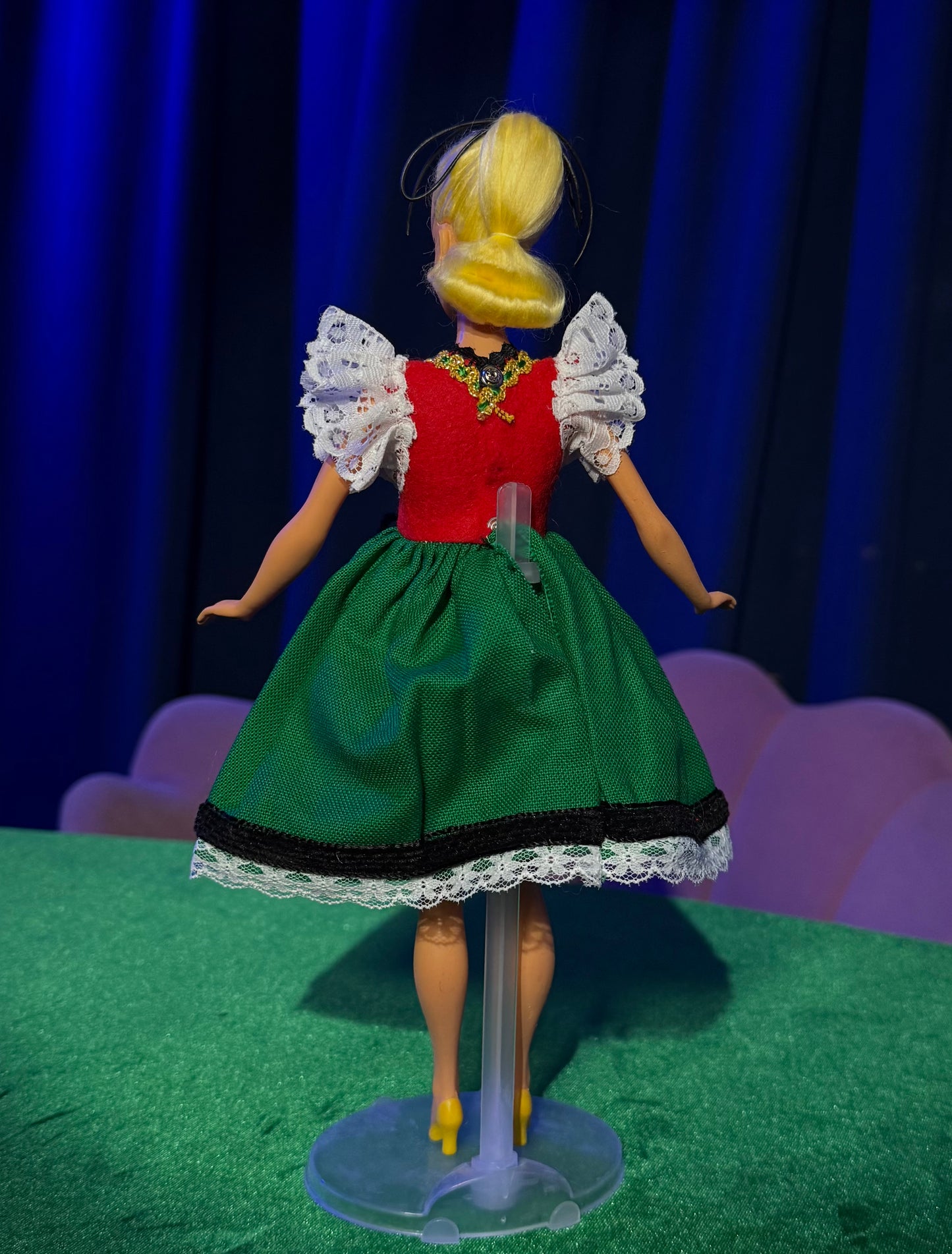 (GERMANY) TRAVLIN' LILLI  DOLL VINTAGE TREASURES COLLECTION