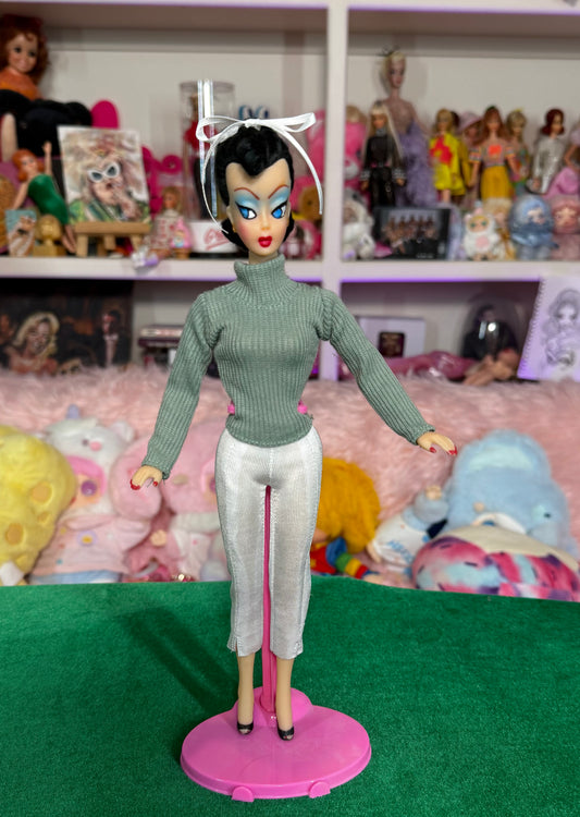 (VA VA VOOM DOLL (RAVEN) CLASSIQUE BODY