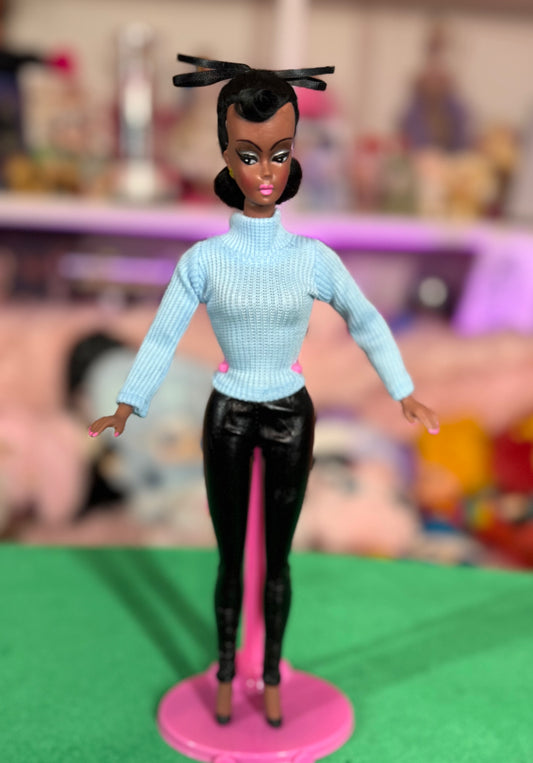 (MISTY DOLL (BRUNETTE) CLASSIQUE BODY)