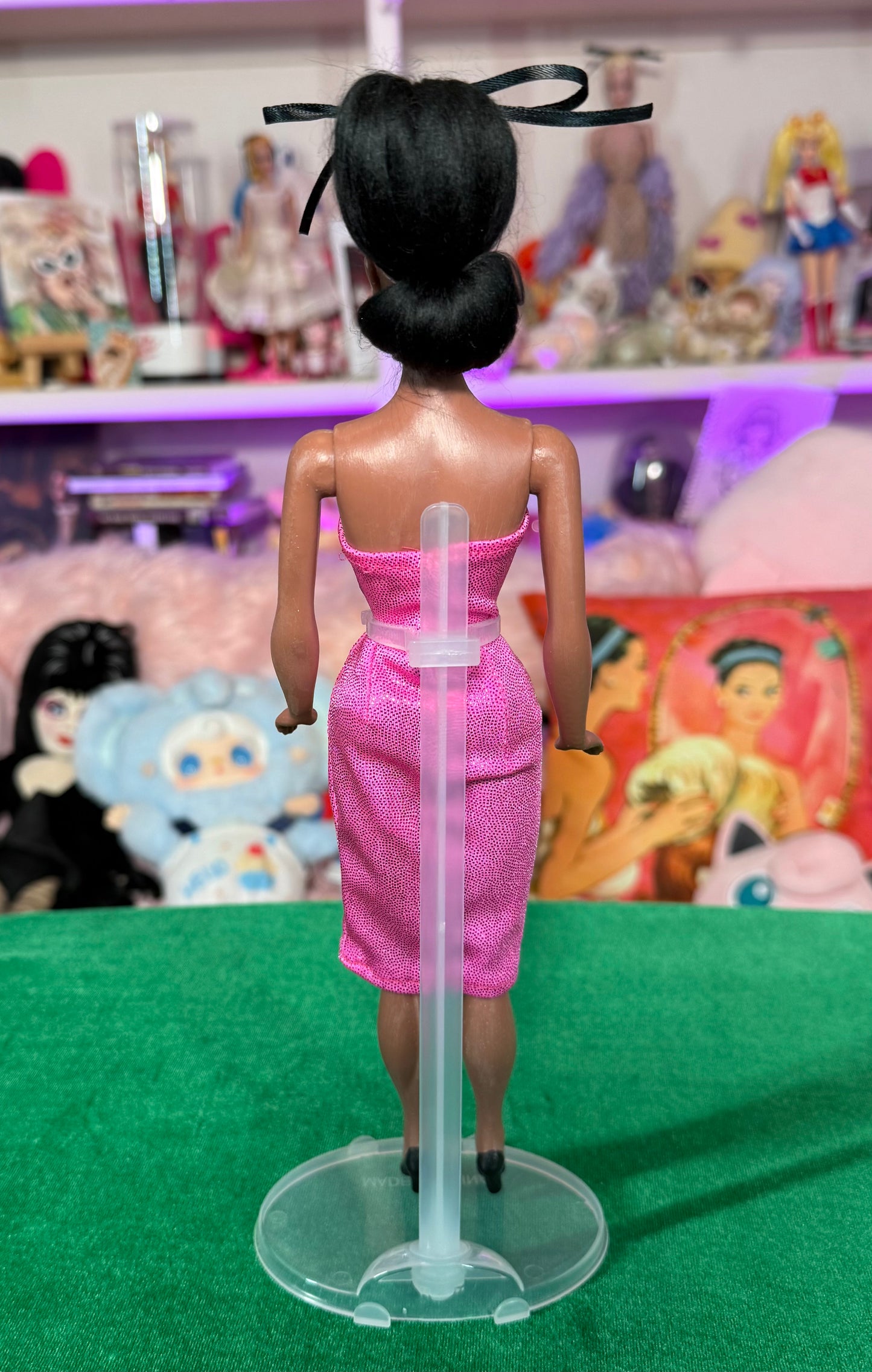 (MISTY DOLL (BRUNETTE) CLASSIQUE BODY) PRETTY IN PINK COLLECTION