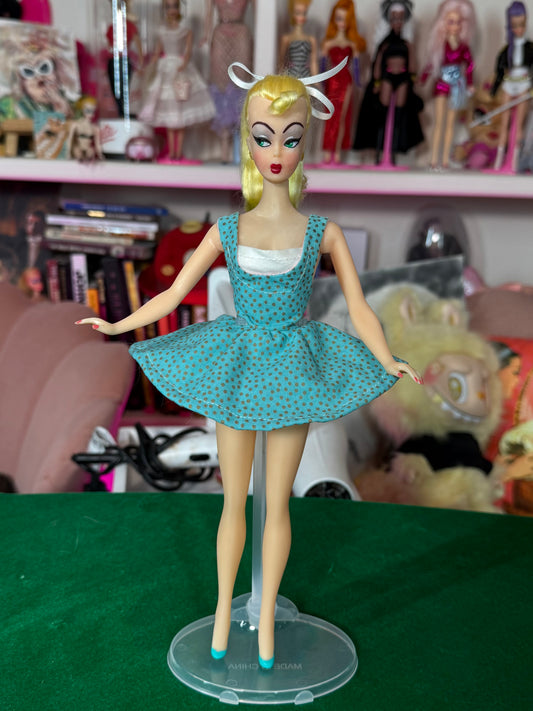 (MISTY DOLL (LEMON) TIPTOE THROUGH THE TULIPS)
