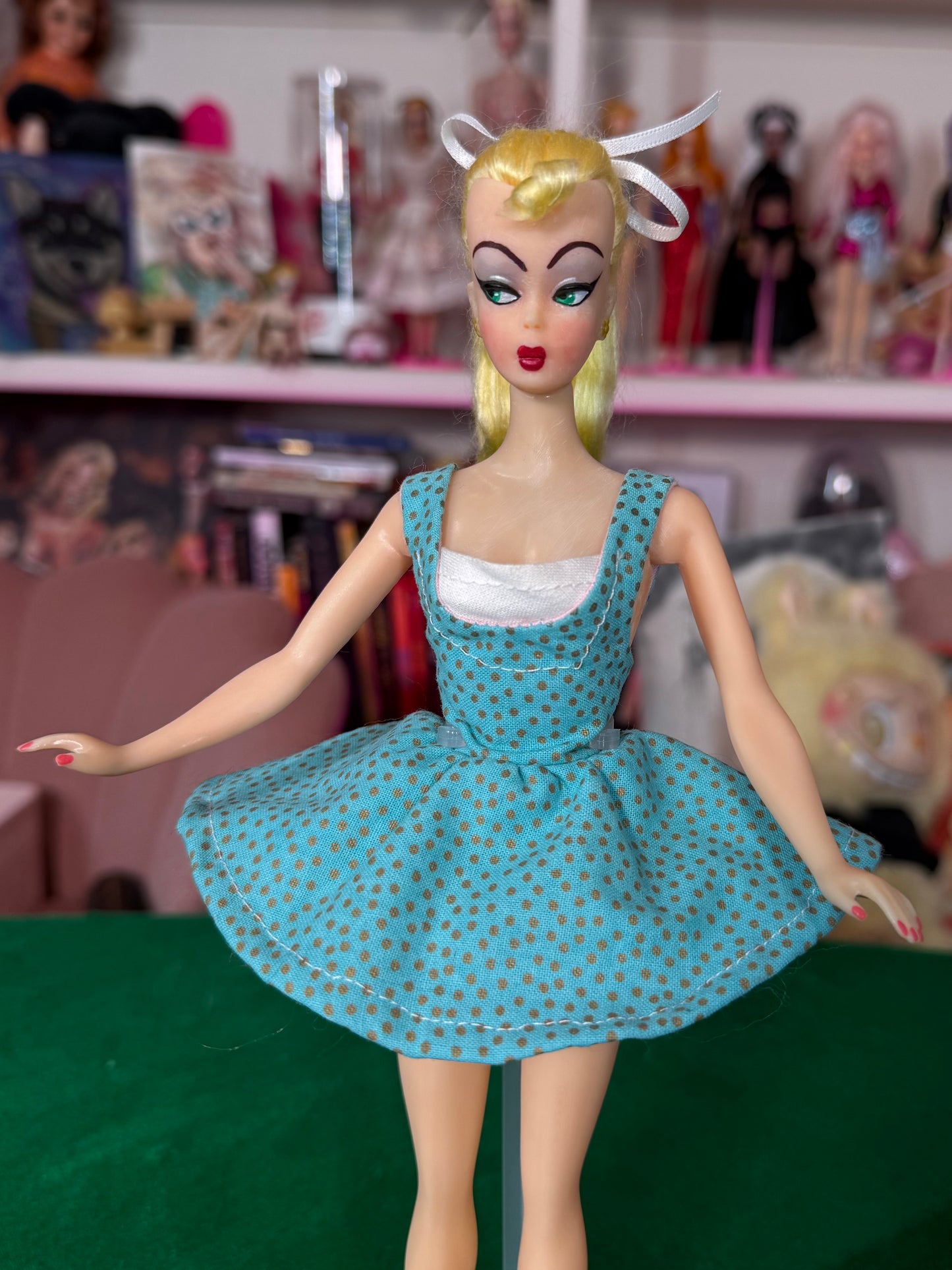 (MISTY DOLL (LEMON) TIPTOE THROUGH THE TULIPS)