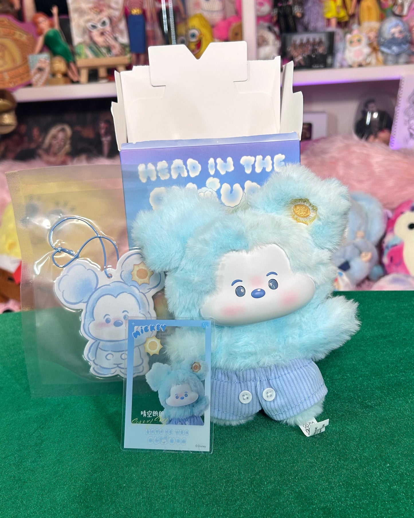 CONFIRMED HEAD IN THE CLOUDS (SUNNY SKY)