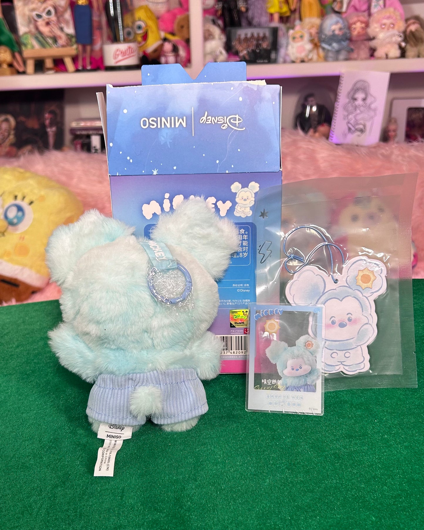 CONFIRMED HEAD IN THE CLOUDS (SUNNY SKY)