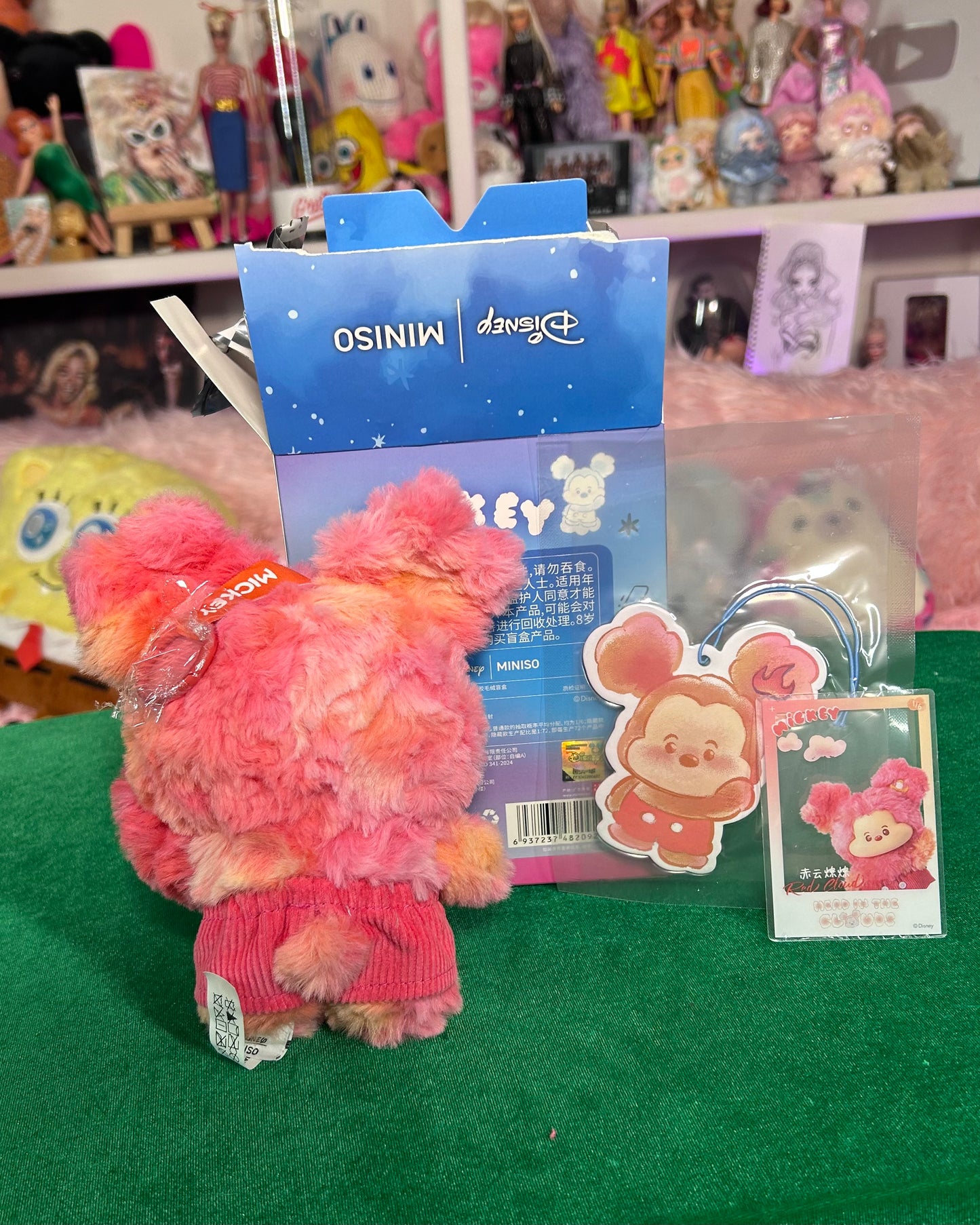 CONFIRMED HEAD IN THE CLOUDS (RED CLOUD)