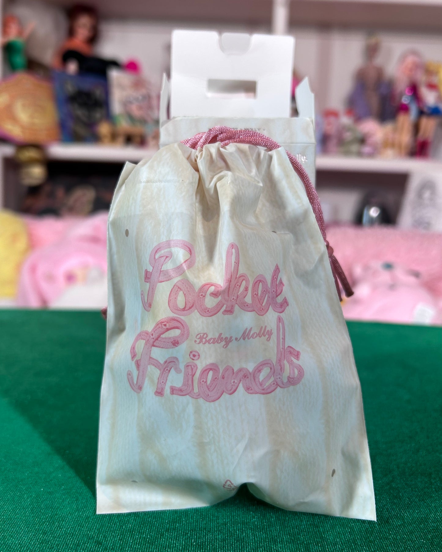 CONFIRMED MOLLY POCKET FRIENDS FEELING BLUE (Unboxed)
